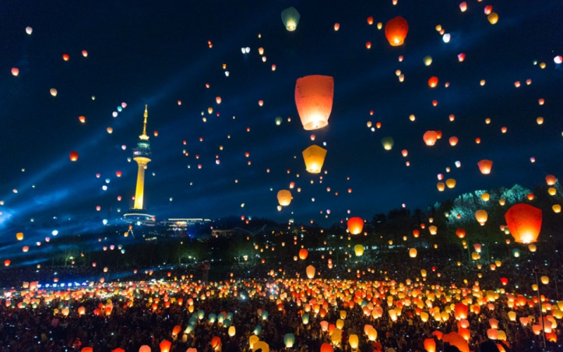 Lễ hội Đèn lồng Dalgubeol. Lễ hội Đèn lồng Dalgubeol