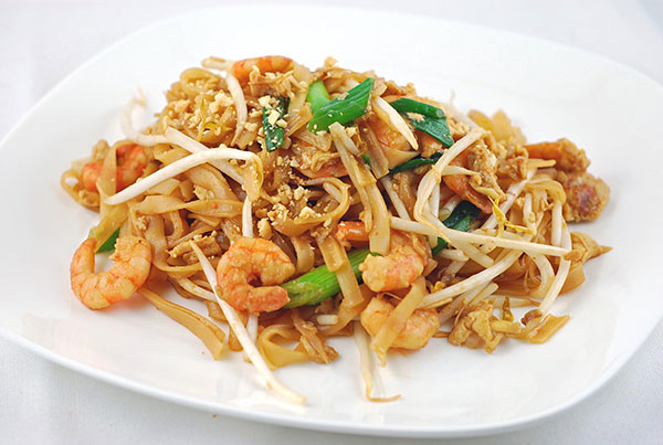 Pad Thái là món ăn nổi tiếng tại Thái Lan
