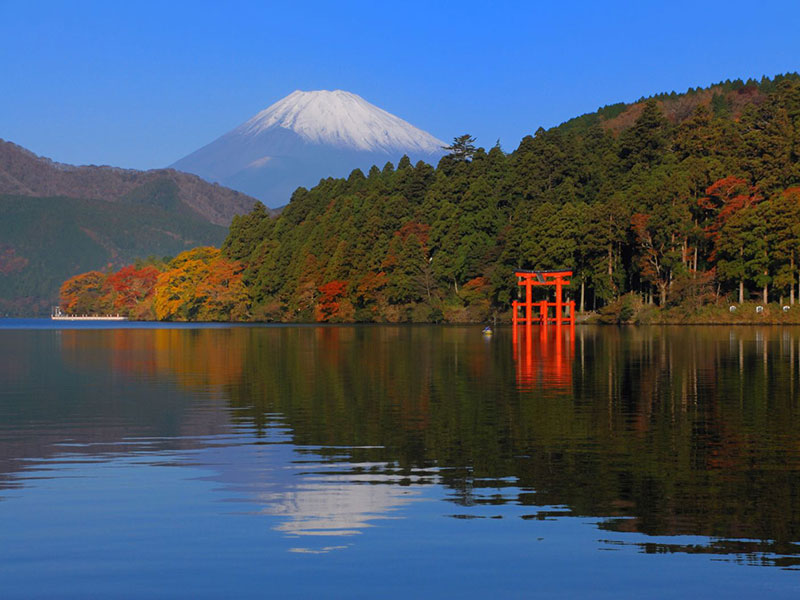 Hồ Ashi Cảnh đẹp Nhật Bản say đắm lòng người - Intertour