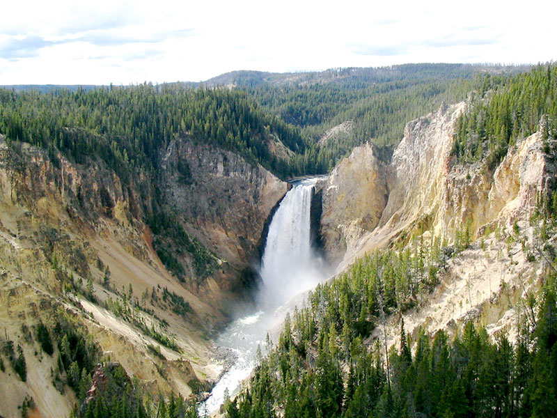 9 điều kỳ thú về cȏng viên Yellowstone, Mỹ