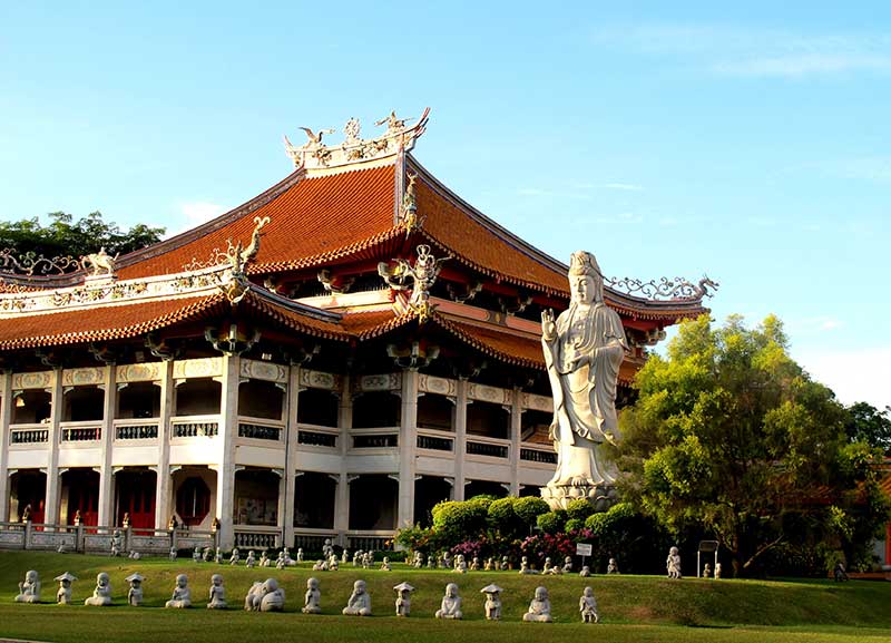 Khuôn viên chùa Kong Meng San Phor Kark See Monastery. Khuôn viên chùa Kong Meng San Phor Kark See Monastery