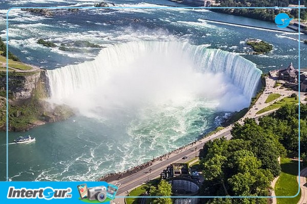 thác nước Niagara phía bờ Canada