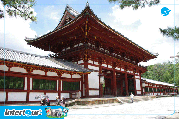 Đền Todaiji là một biểu tượng nổi bật của thành phố Nara