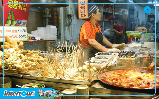 Các món ăn vặt đường phố Hàn Quốc
