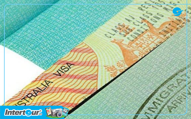 Visa là giấy tờ bắt buộc phải có khi nhập cảnh Úc. Phí visa