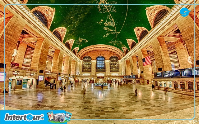 Không gian nhộn nhịp bên trong nhà ga Grand Central