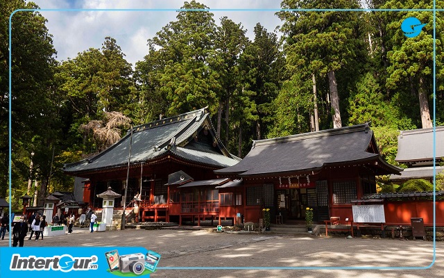 Khám phá Đền thờ Futarasan ở Nikko