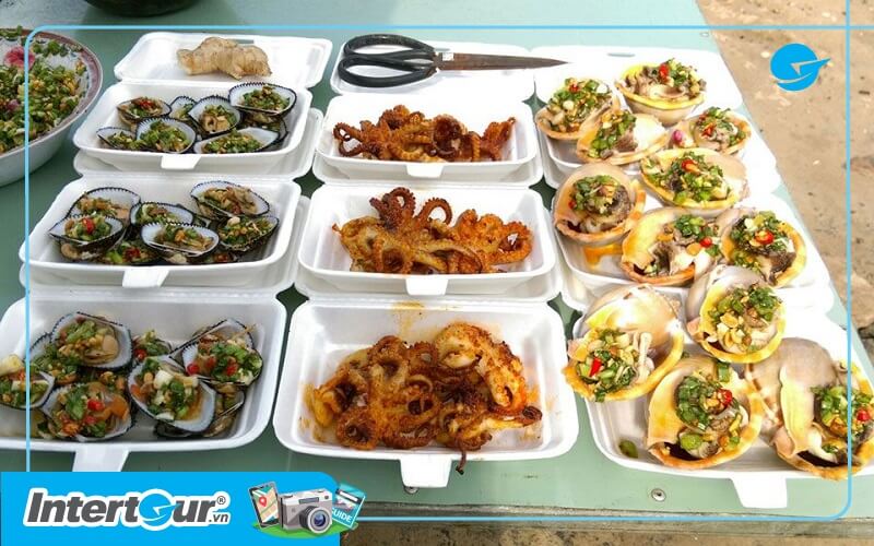 Chợ lưới Hồ Tràm