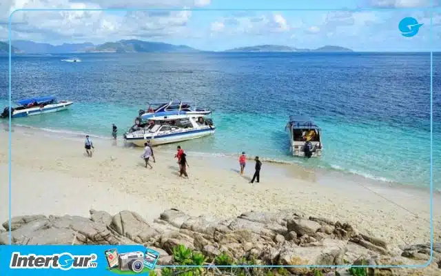 Miếu Cô Vân Côn Đảo