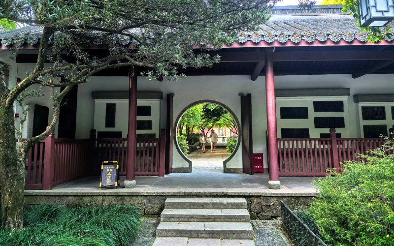 Miếu Nhạc Phi. Miếu Nhạc Phi