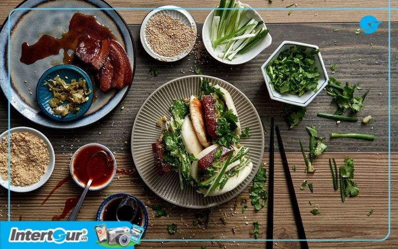 Các thành phần cơ bản của Hamburger Gua Bao Đài Loan. Các thành phần cơ bản của Hamburger Gua Bao Đài Loan.