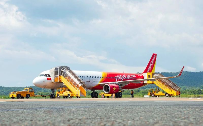 Hành khách lên máy bay Vietjet Air đi Hà Nội. Hành khách lên máy bay Vietjet Air