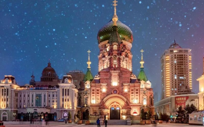 Vẻ đẹp đầy huyền bí trong cơn mưa tuyết của nhà thờ thánh Sophia. Nhà thờ Thánh Sophia