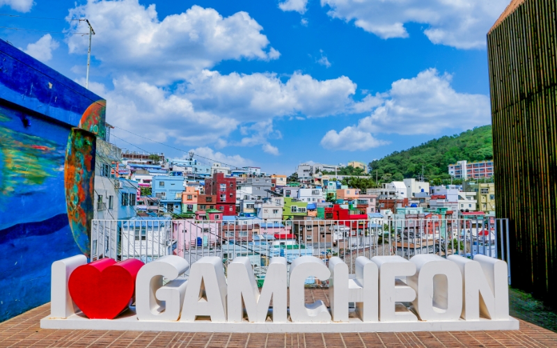 Đến Gamcheon, bạn có thể vui chơi cả ngày mà không biết chán. Đến Gamcheon, bạn có thể vui chơi cả ngày mà không biết chán