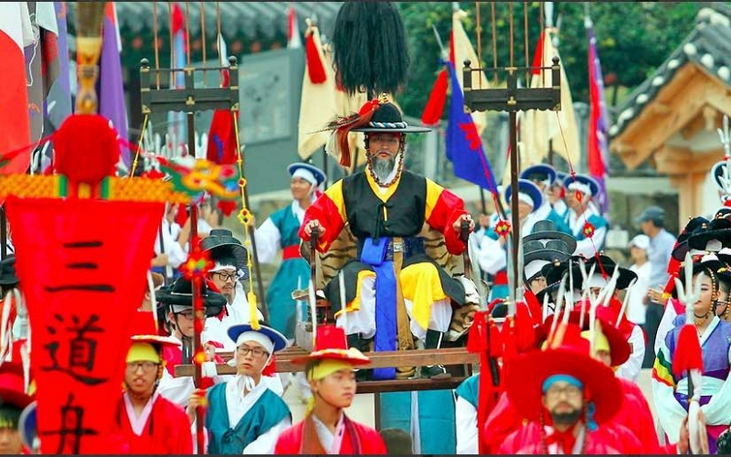 Màn tái hiện trận đánh hoành tráng của Đại đô đốc Yi Sun-shin. Màn tái hiện trận đánh hoành tráng của Đại đô đốc Yi Sun-shin