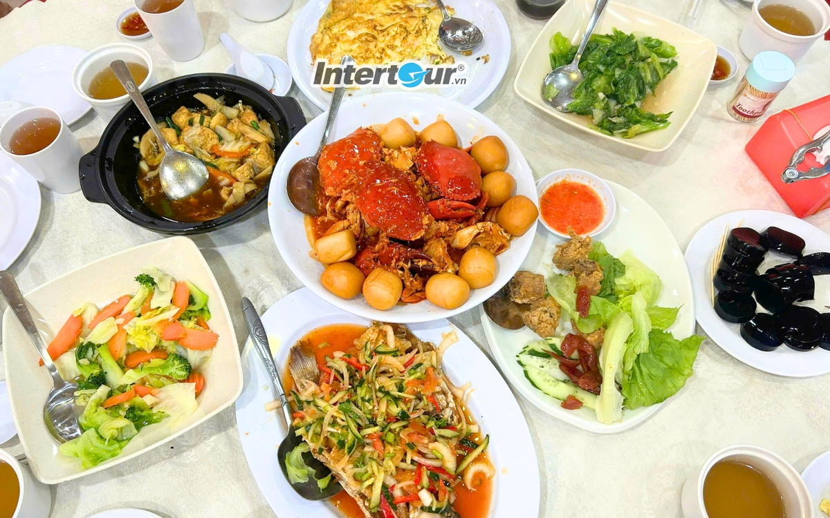 Các bữa ăn đều được chuẩn bị kỹ càng. Các bữa ăn đều được chuẩn bị kỹ càng